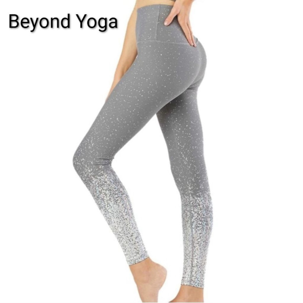 Beyond Yoga alloy ombré high waisted midi leggings Gray Silver Speckled M